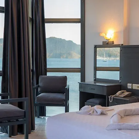 Yuvam Hotel
