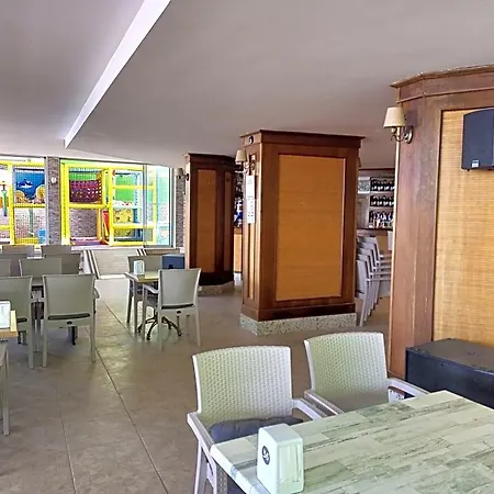 Yuvam Hotel