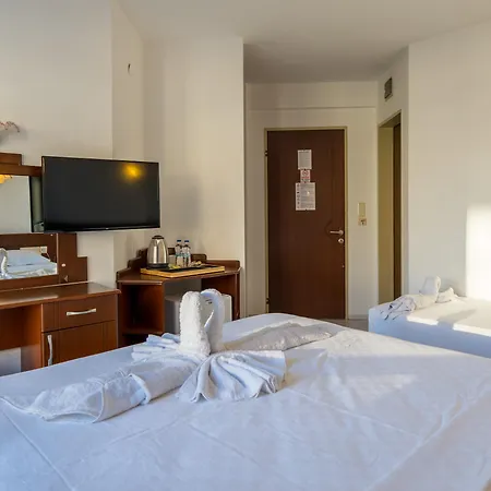 Yuvam Hotel 3*